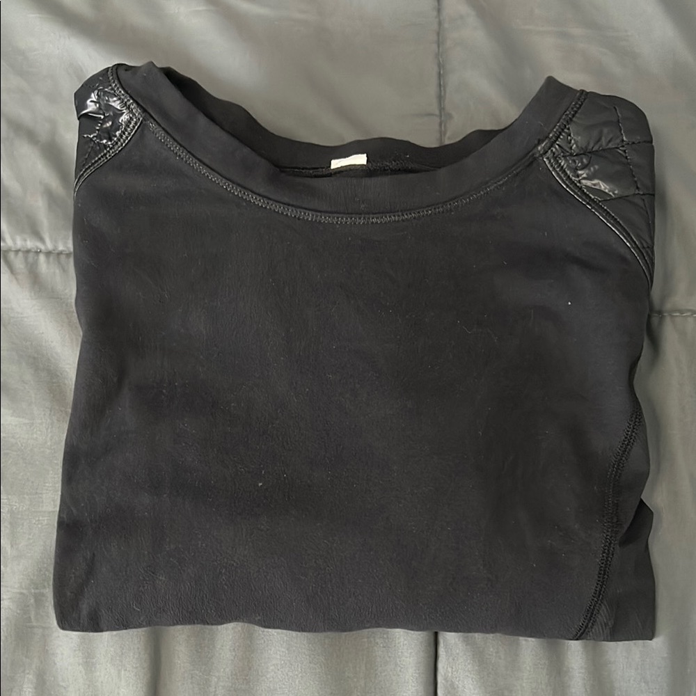 Lululemon Run Ice Queen Long Sleeve Black Size 6